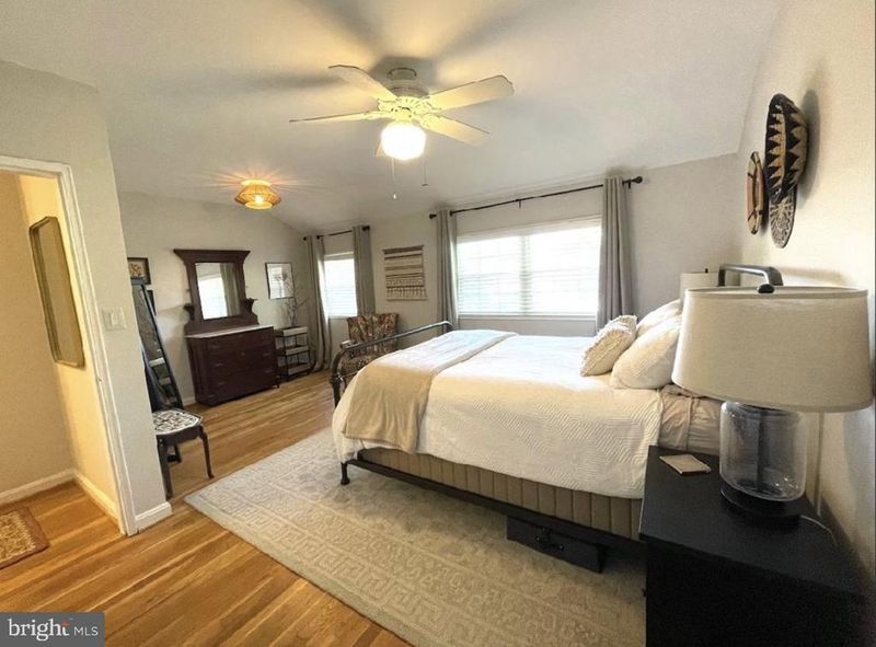 3824 Jay Ave, Alexandria, VA 22302