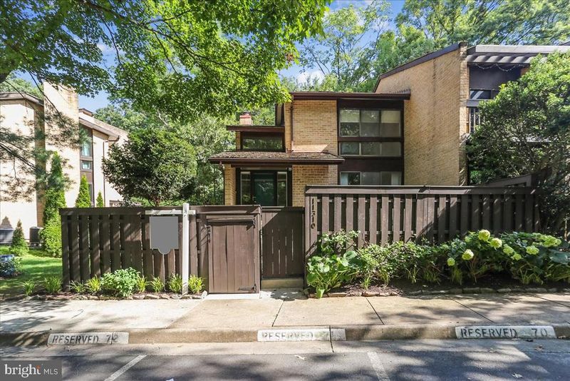 11310 Dockside Cir, Reston, VA 20191