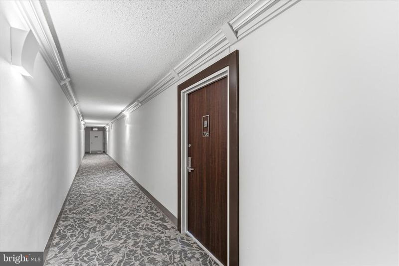 2311 Pimmit Dr #706, Falls Church, VA 22043