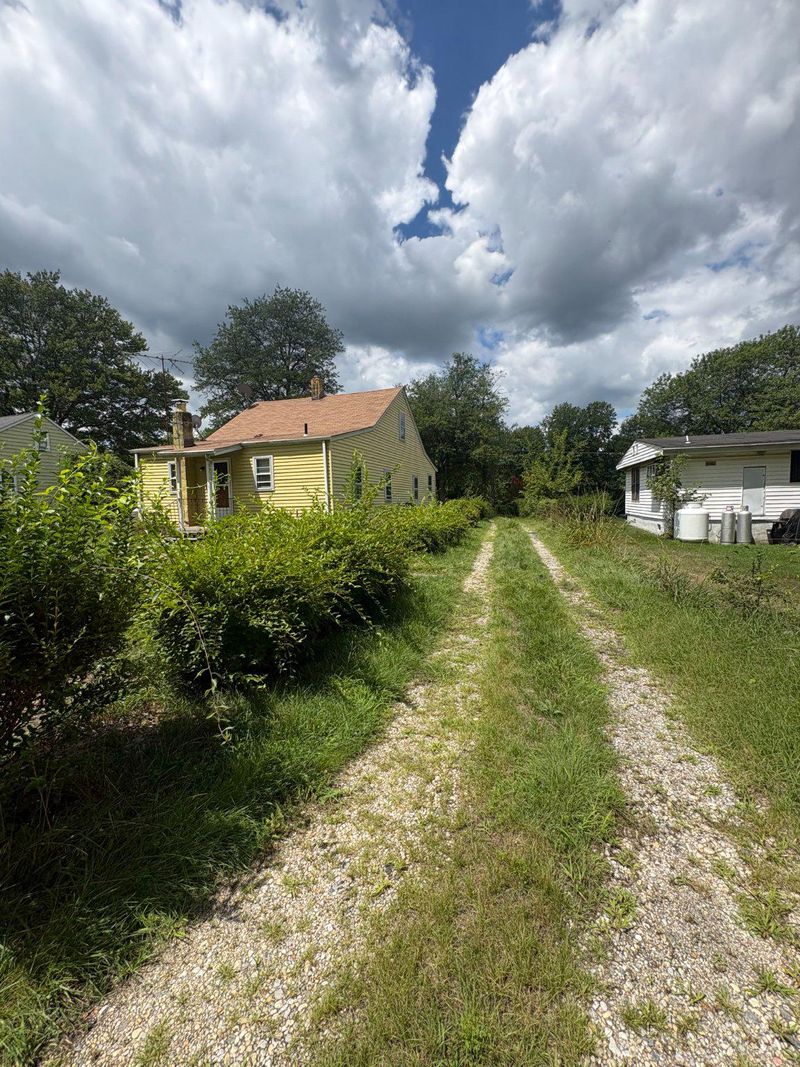 2512 Robert S Crain Hw, Upper Marlboro, MD 20774