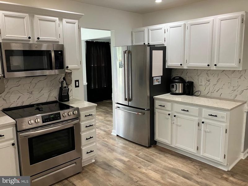 1129 Lakeview Dr, Stafford, VA 22556
