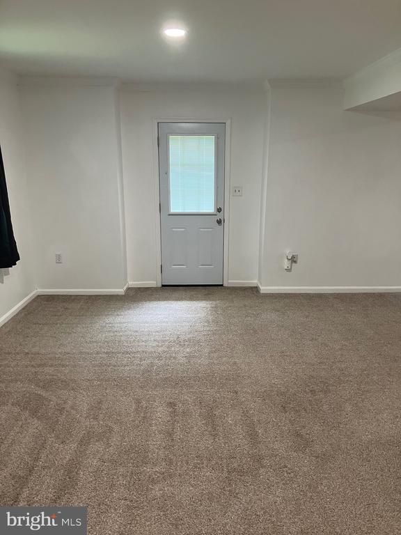 1129 Lakeview Dr, Stafford, VA 22556