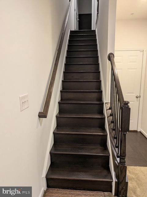126 Cambria Walk, Alexandria, VA 22304