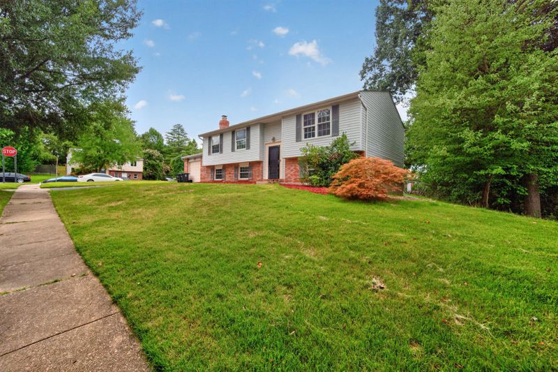 6810 Killarney St, Clinton, MD 20735