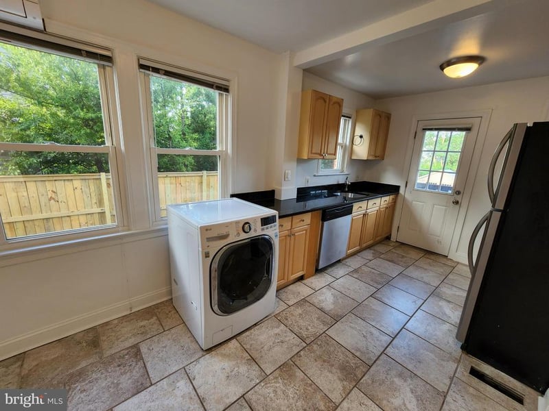1227 N Utah St #3, Arlington, VA 22201