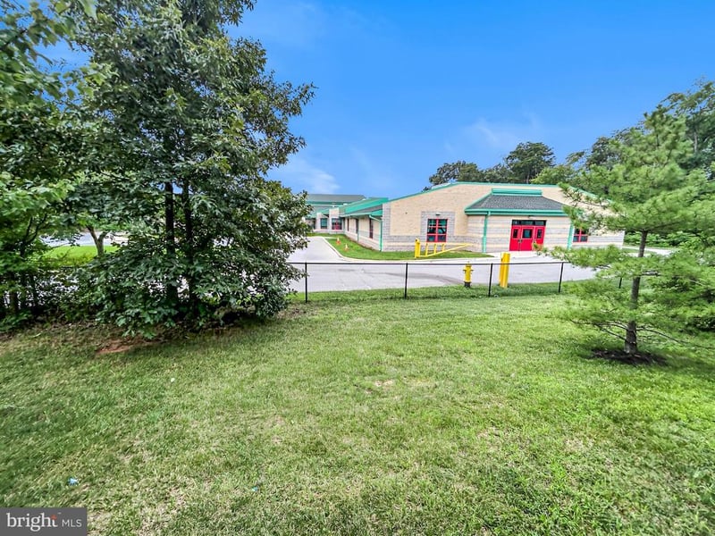 543 Bluffton Dr, Glen Burnie, MD 21060