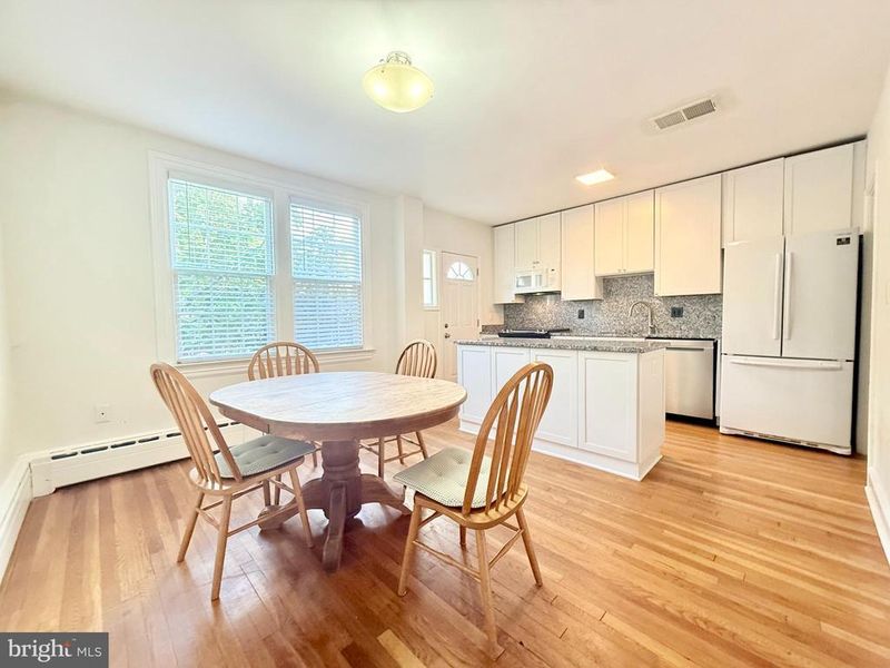 1908 37th St NW, Washington, DC 20007
