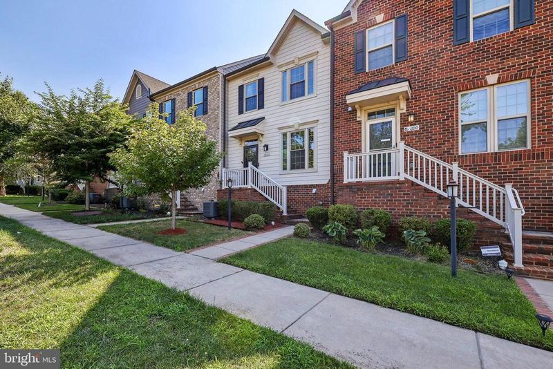 18002 Red Cedar Rd, Dumfries, VA 22026