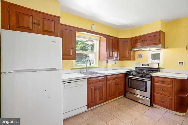 22 Melbourne Ave, Silver Spring, MD 20901