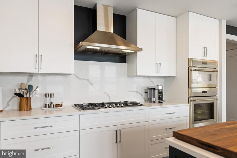 225 Strand St #401, Alexandria, VA 22314