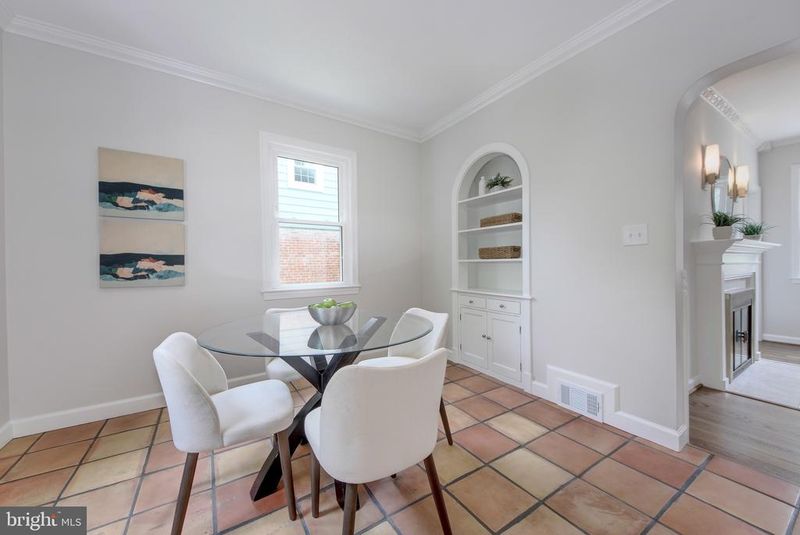 615 Gist Ave, Silver Spring, MD 20910