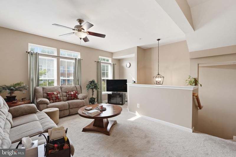 4085 Cressida Pl, Woodbridge, VA 22192