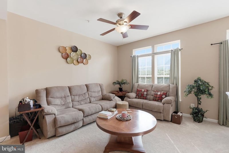 4085 Cressida Pl, Woodbridge, VA 22192