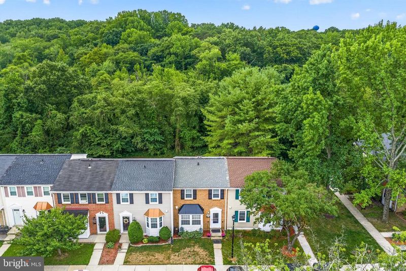 1858 Sharwood Pl, Crofton, MD 21114