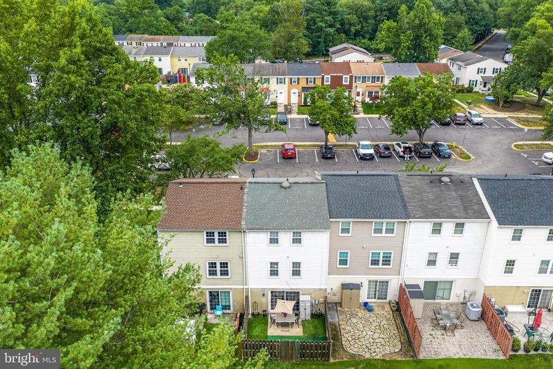 1858 Sharwood Pl, Crofton, MD 21114