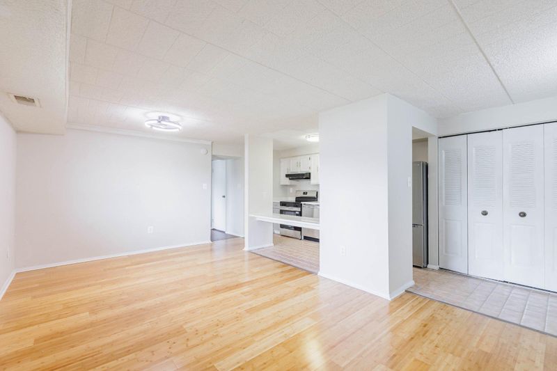999 Heather Ridge Dr #2A, Frederick, MD 21702
