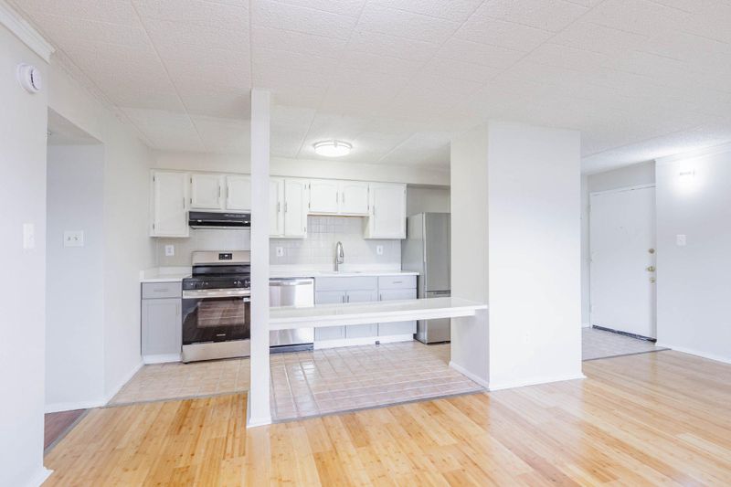 999 Heather Ridge Dr #2A, Frederick, MD 21702