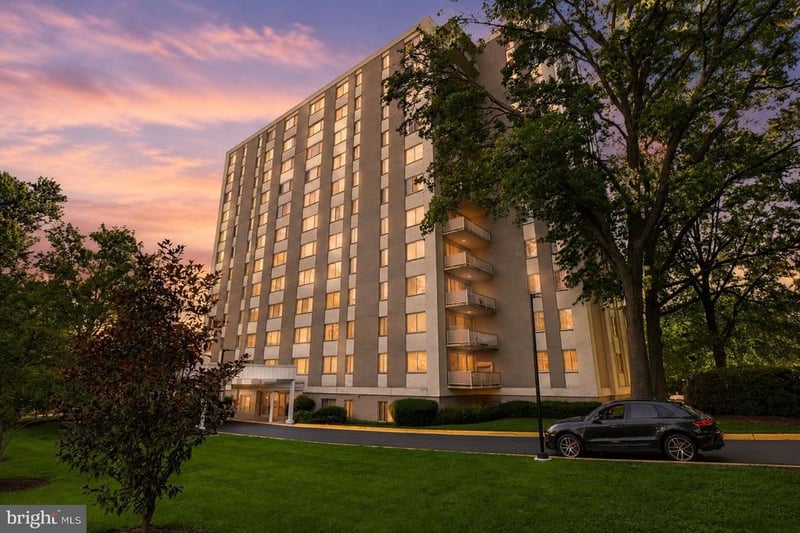 8315 North Brook Ln #2-901, Bethesda, MD 20814