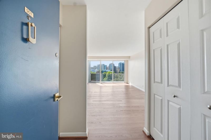 8315 North Brook Ln #2-901, Bethesda, MD 20814