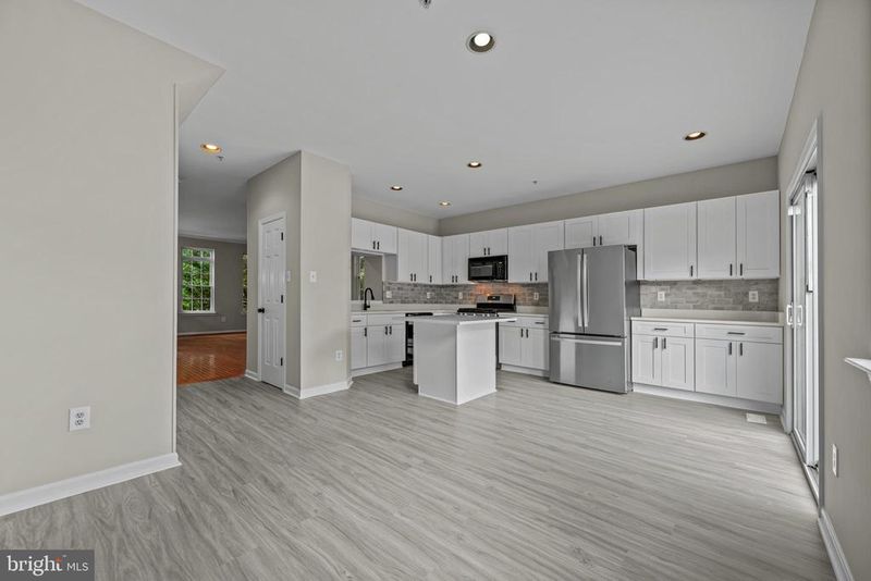 7201 Solar WALK, Columbia, MD 21046