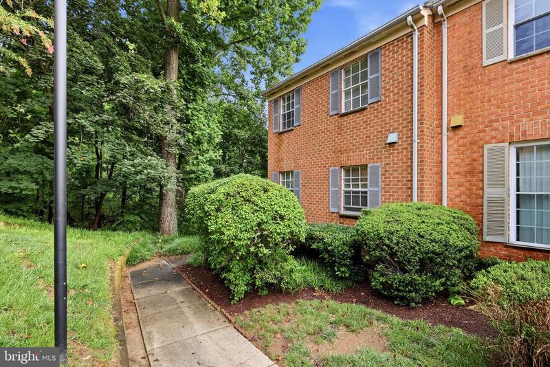 11756 Carriage House Dr #1, Silver Spring, MD 20904