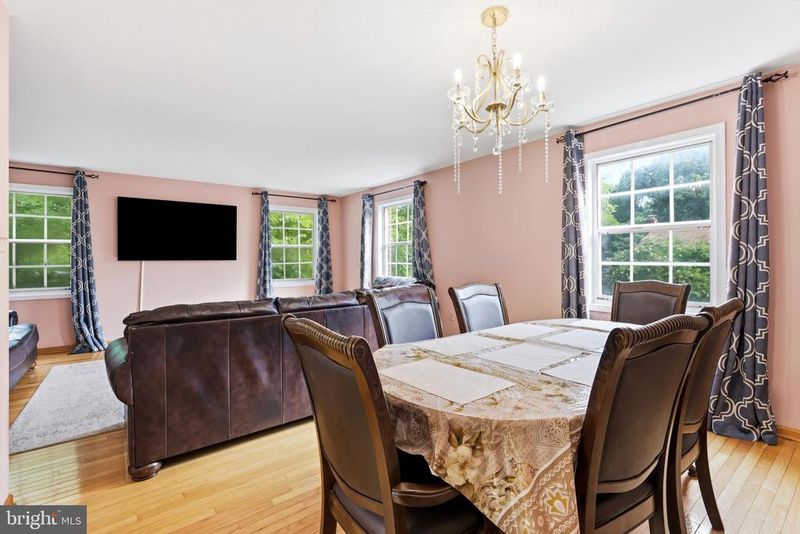 11756 Carriage House Dr #1, Silver Spring, MD 20904