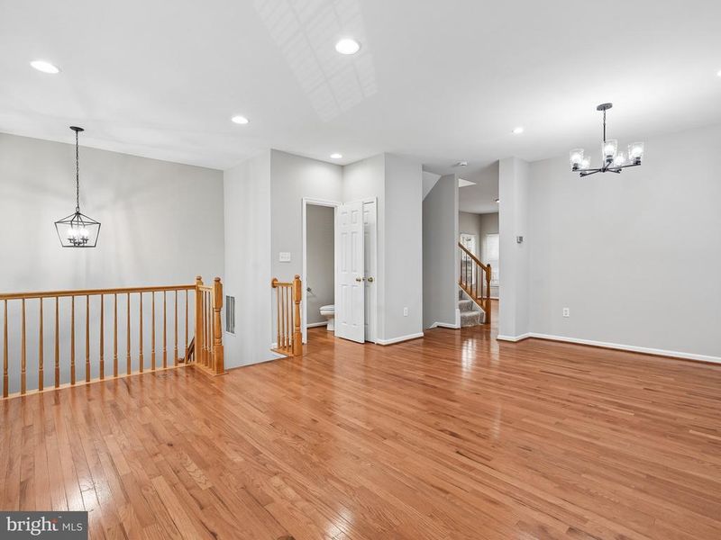 43452 Laidlow St, Chantilly, VA 20152