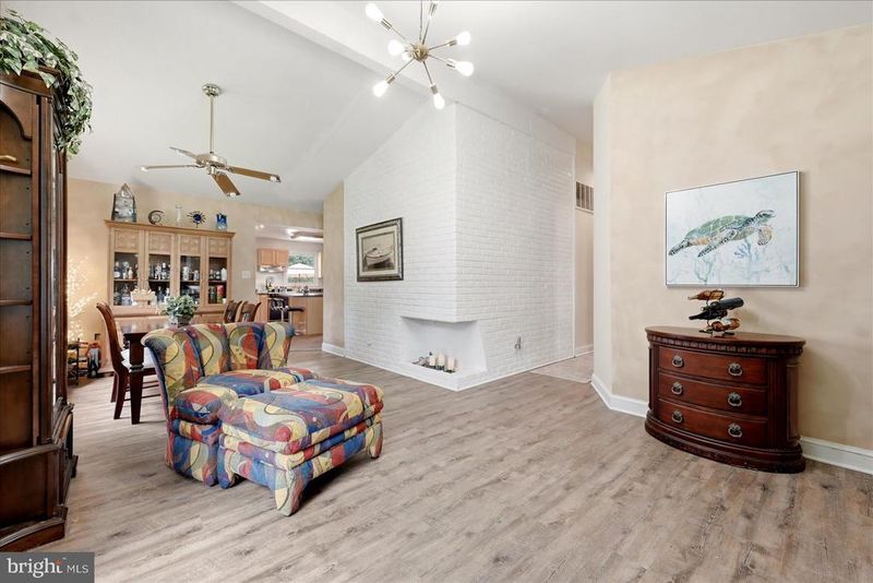 3534 Woodburn Rd, Annandale, VA 22003