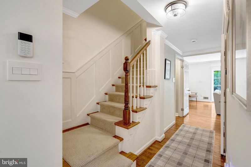 1122 Kensington Rd, Mclean, VA 22101