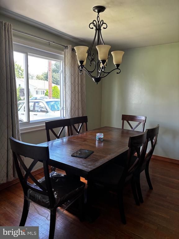 811 Lynvue Rd, Linthicum Heights, MD 21090