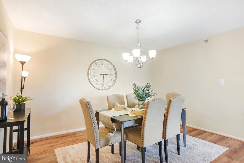 15115 Interlachen Dr #3-621, Silver Spring, MD 20906