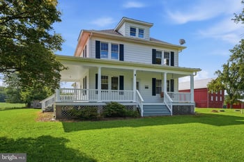 22422 Whites Ferry Rd, Dickerson, MD 20842