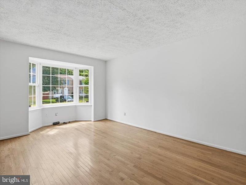 1207 Knoll Mist Ln, Gaithersburg, MD 20879