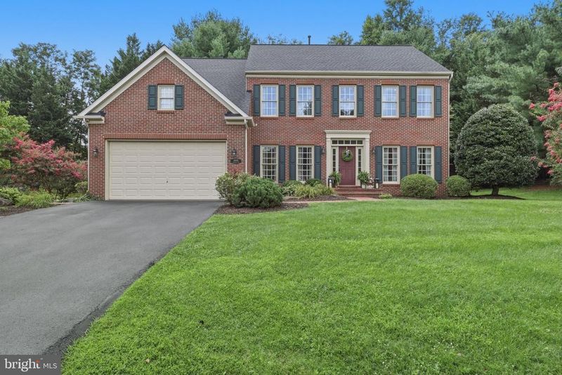 10005 Prestwich Ter, Ijamsville, MD 21754