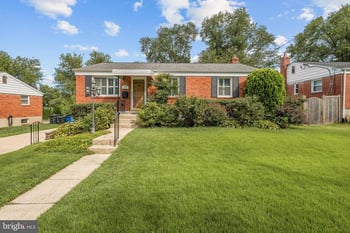 11809 Timber Ln, Rockville, MD 20852