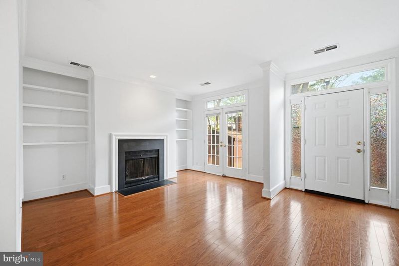 4100 11th St N, Arlington, VA 22201