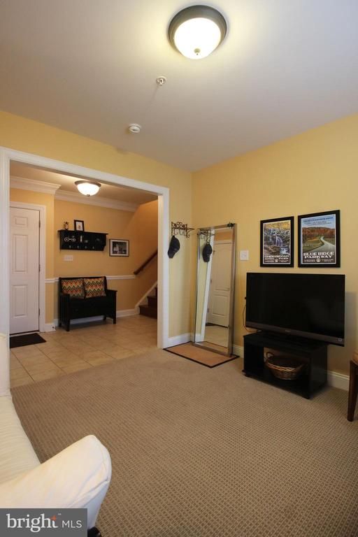 421 N George Mason Dr, Arlington, VA 22203