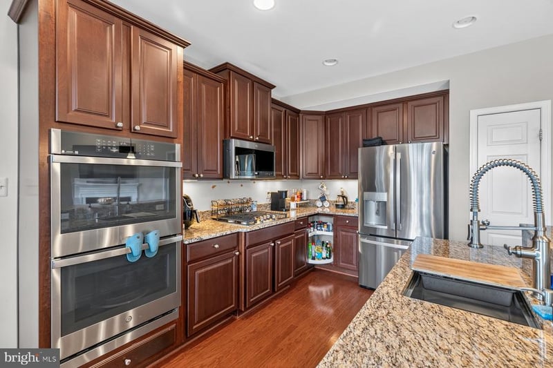 5774 Virginia Ln #64, Oxon Hill, MD 20745