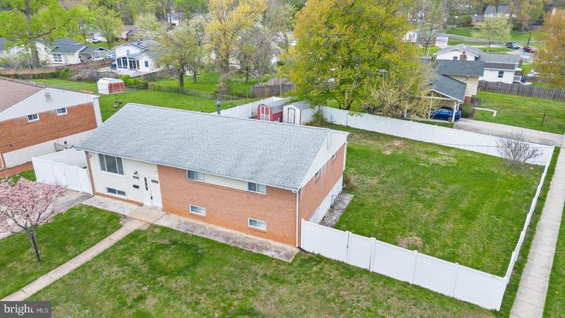 14236 Chadwick Ln, Rockville, MD 20853