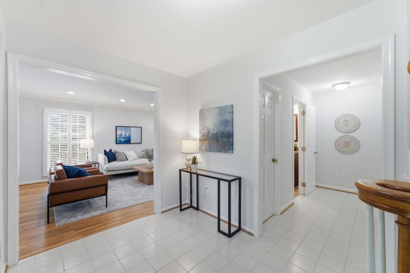 8105 Buckspark Ln E, Potomac, MD 20854