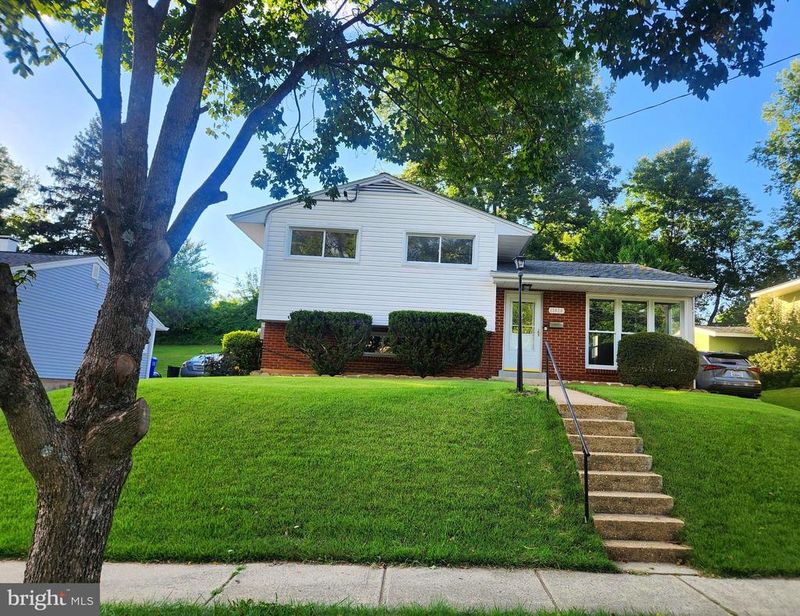 13020 Turkey Branch Pw, Rockville, MD 20853
