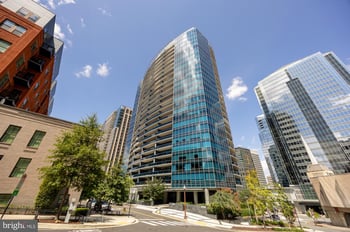 1881 N Nash St N #301, Arlington, VA 22209