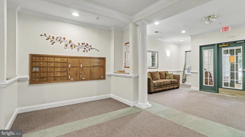 13220 Fox Bow Dr #104, Upper Marlboro, MD 20774