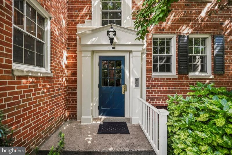6610 E Wakefield Dr #C1, Alexandria, VA 22307