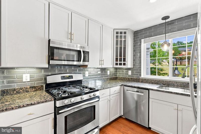 4167 S Four Mile Run Dr #301, Arlington, VA 22204