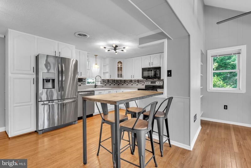285 Poplar Rd, Millersville, MD 21108