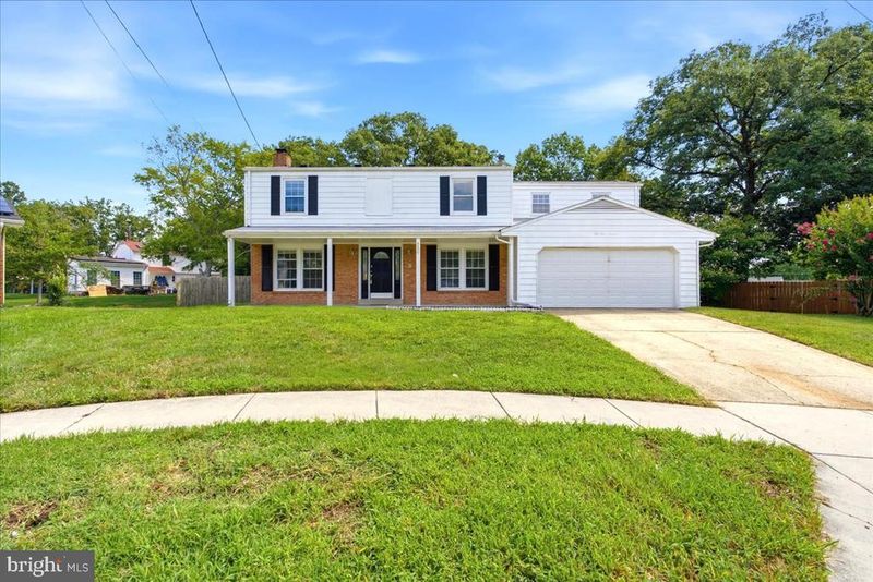 5400 Virginia Ct, Oxon Hill, MD 20745