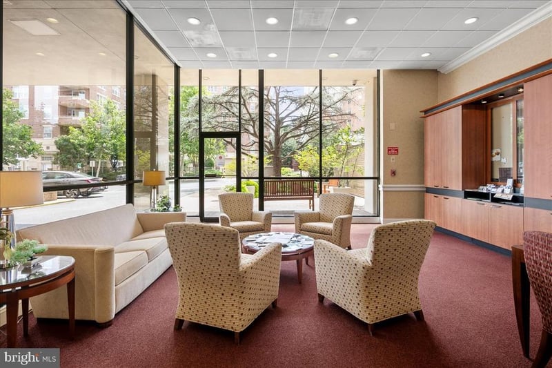 3800 Fairfax Dr #102, Arlington, VA 22203