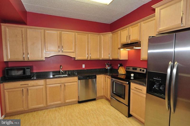 2102 Green Watch Way #200, Reston, VA 20191