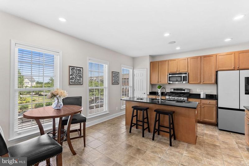 126 Great Laurel Sq, Leesburg, VA 20175